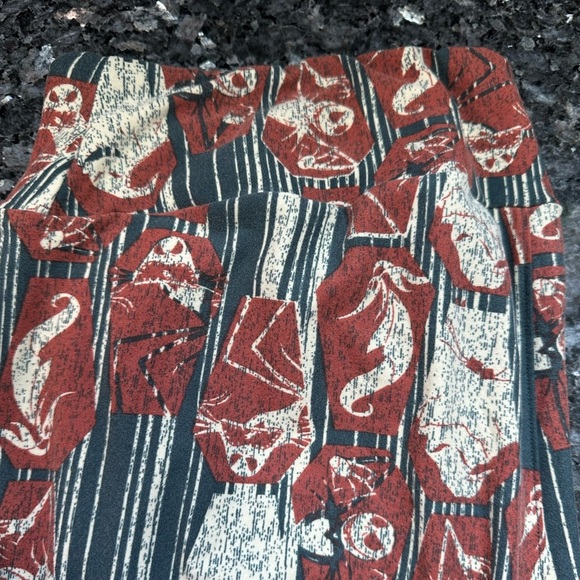 LuLaRoe Disneys Nightmare Before Christmas Leggings Plus Size 1X TC Tall & Curvy - Picture 2 of 12